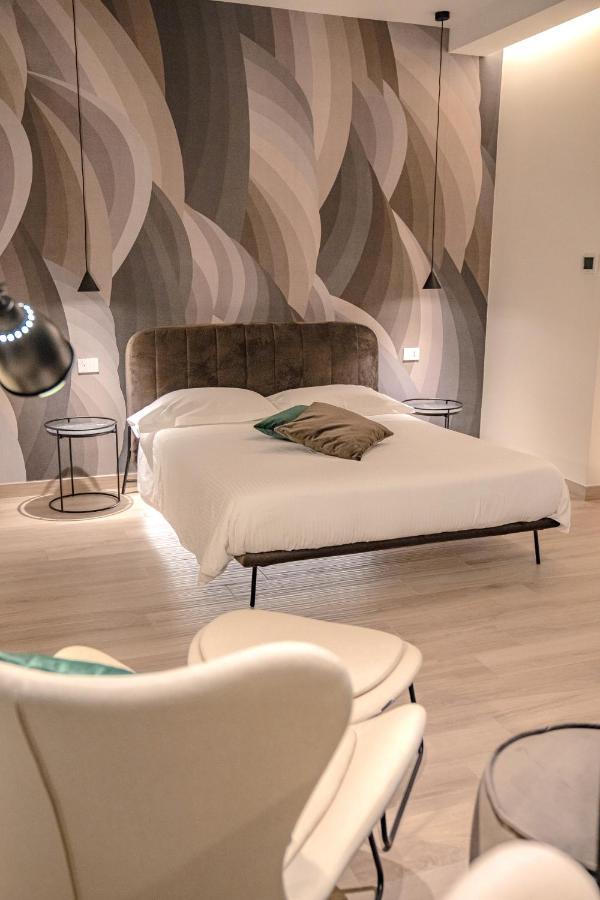 La Banchina Luxury Suites Трани Экстерьер фото