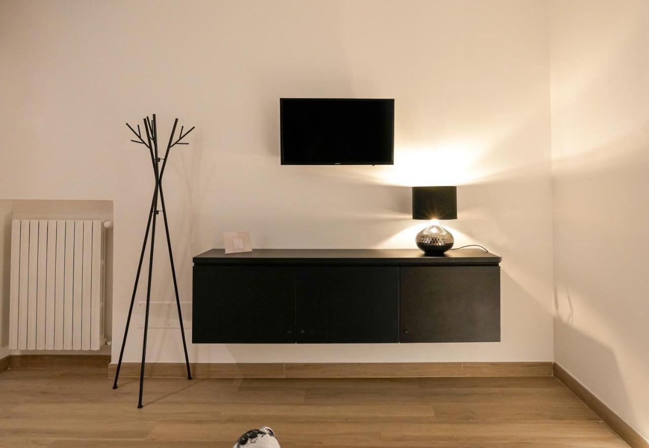 La Banchina Luxury Suites Трани Экстерьер фото