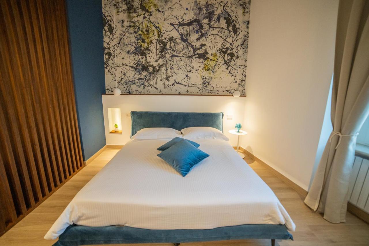 La Banchina Luxury Suites Трани Экстерьер фото