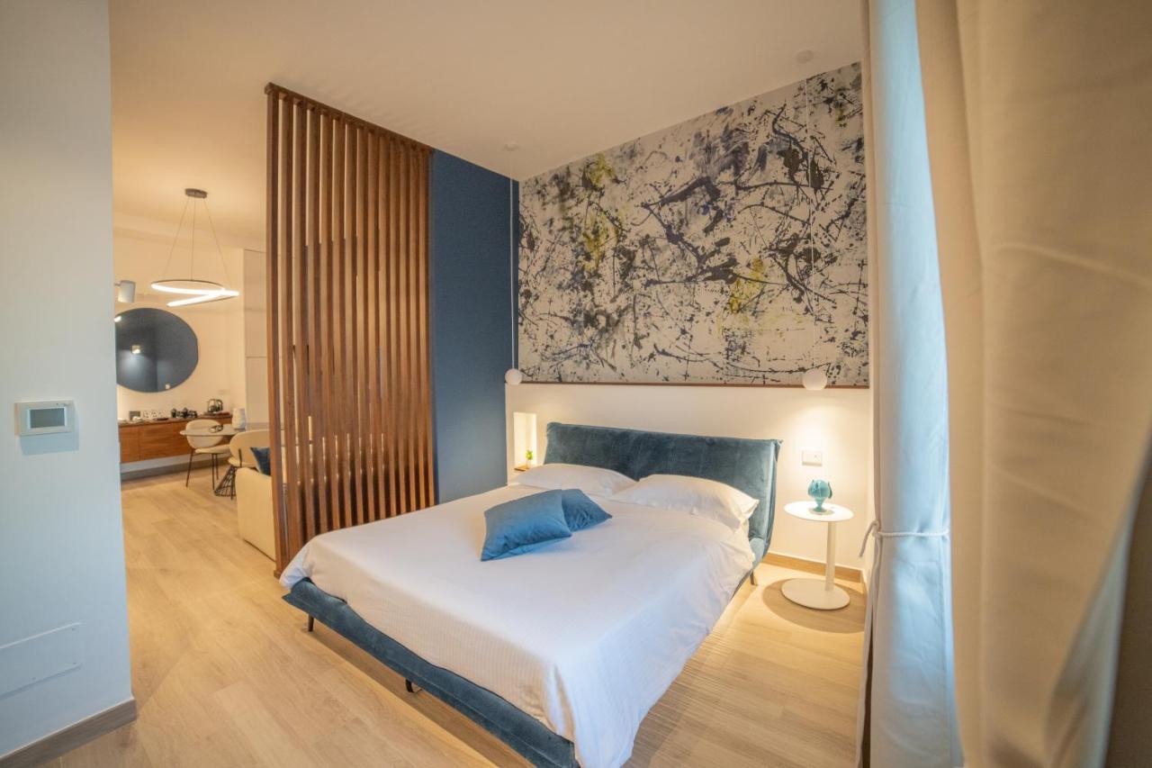 La Banchina Luxury Suites Трани Экстерьер фото