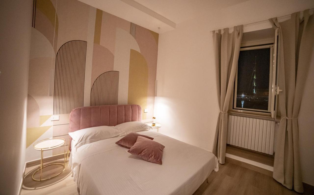 La Banchina Luxury Suites Трани Экстерьер фото