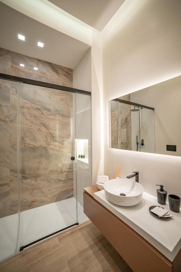 La Banchina Luxury Suites Трани Экстерьер фото