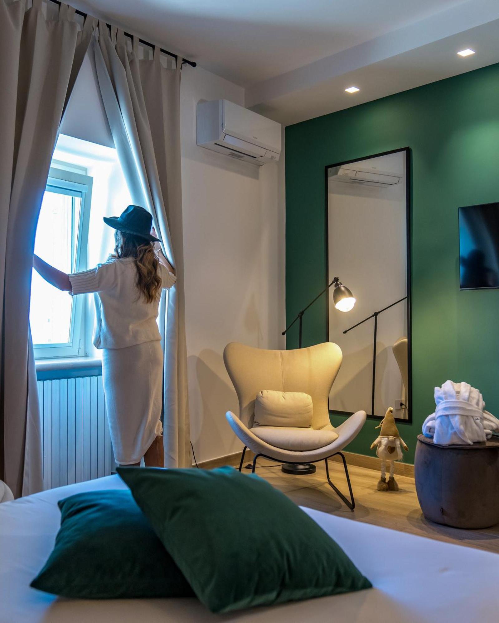 La Banchina Luxury Suites Трани Экстерьер фото
